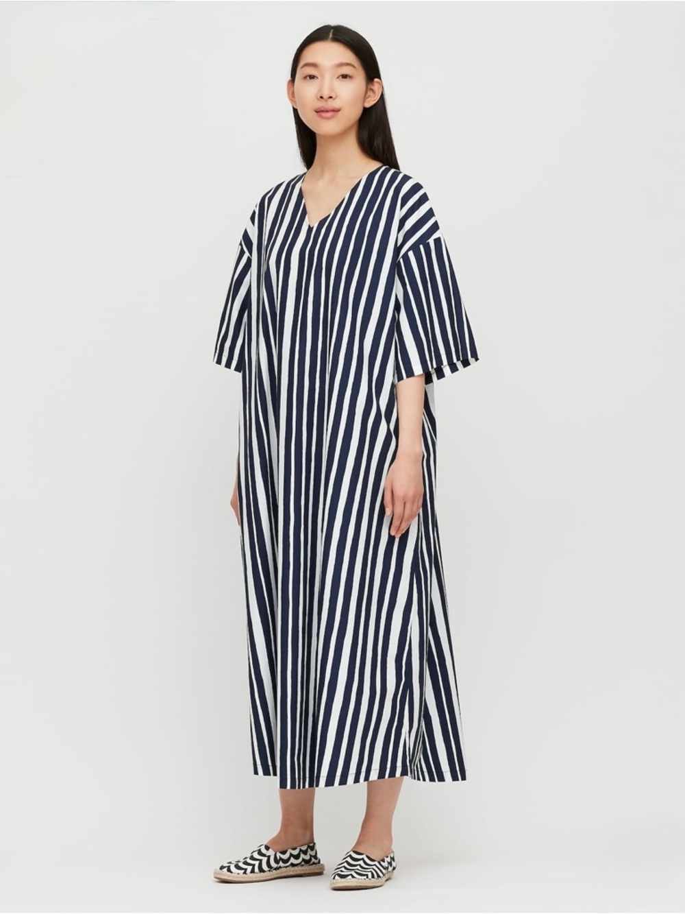 Marimekko x Uniqlo  Cotton V-neck Half Sleeve Dress